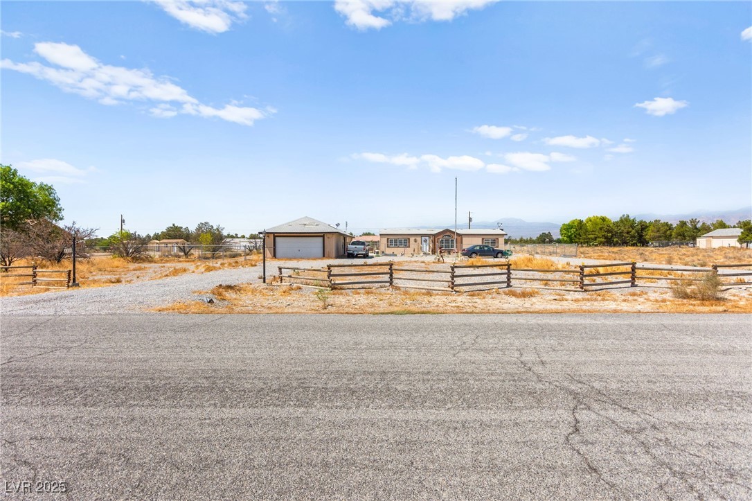 3300 East Navajo Boulevard