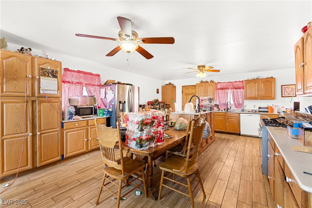 5225 Saratoga Drive
