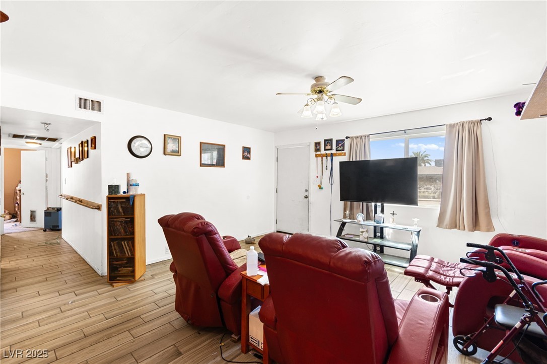 5225 Saratoga Drive