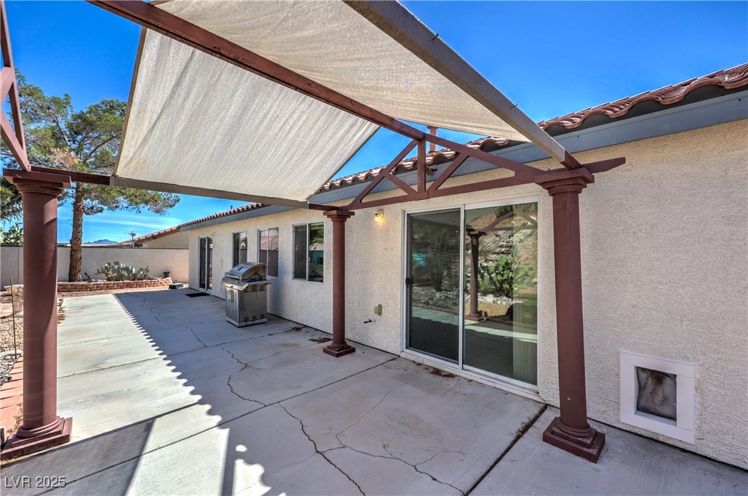 1166 Panorama Heights Street