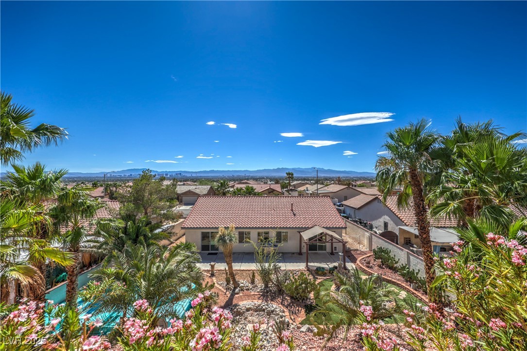 1166 Panorama Heights Street