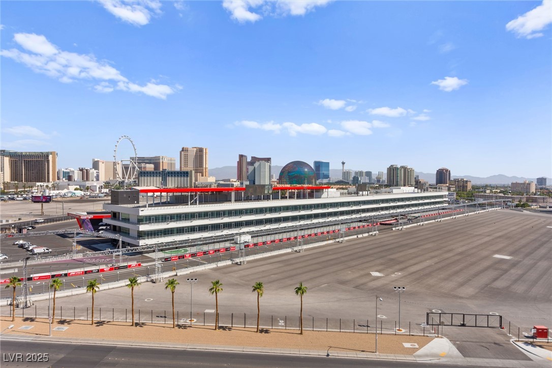 205 East Harmon Avenue 1012