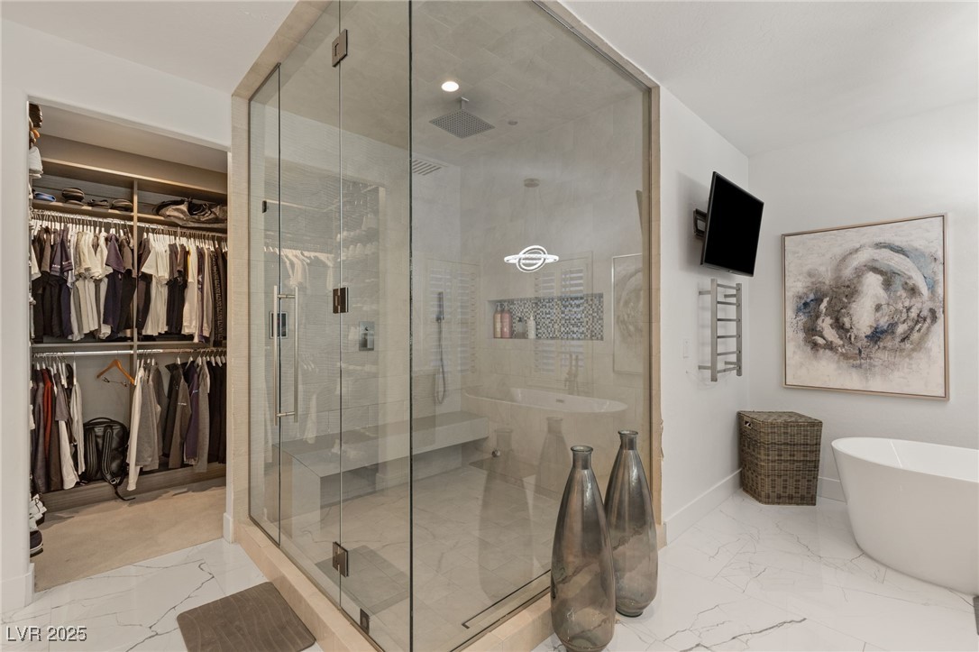 2240 Boutique Avenue
