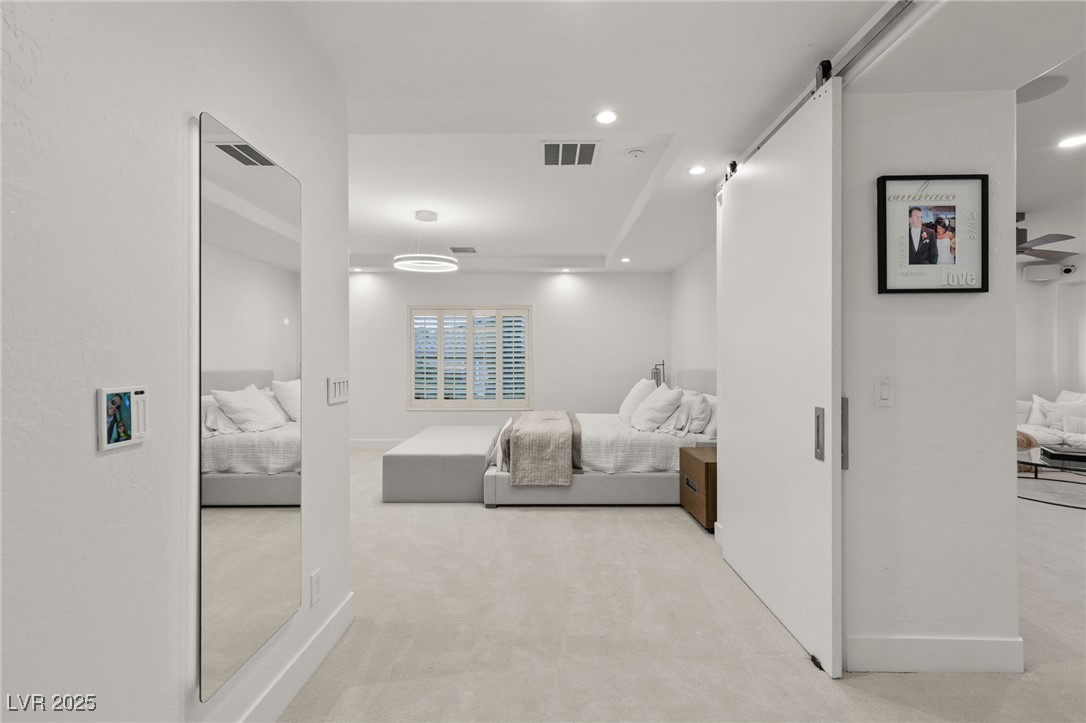 2240 Boutique Avenue