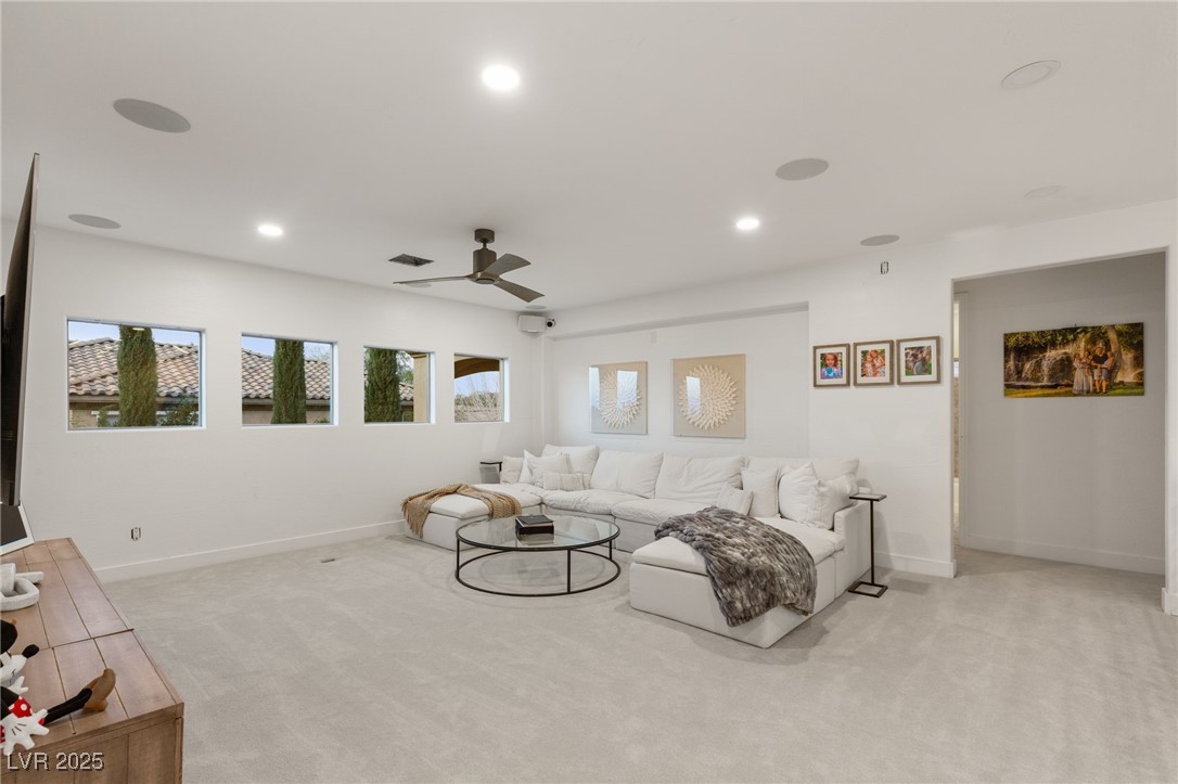 2240 Boutique Avenue