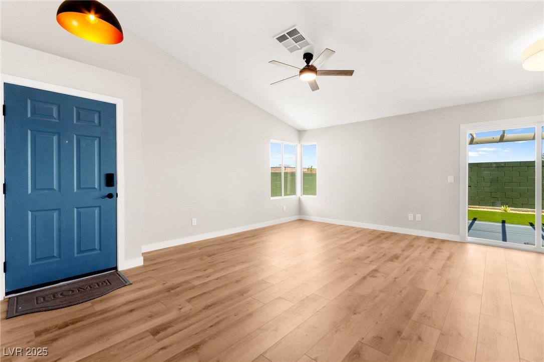 1904 Leaning Pine Way