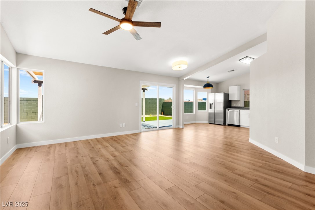 1904 Leaning Pine Way