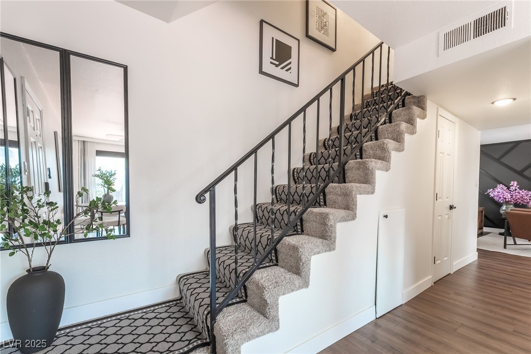 1467 Hialeah Drive C
