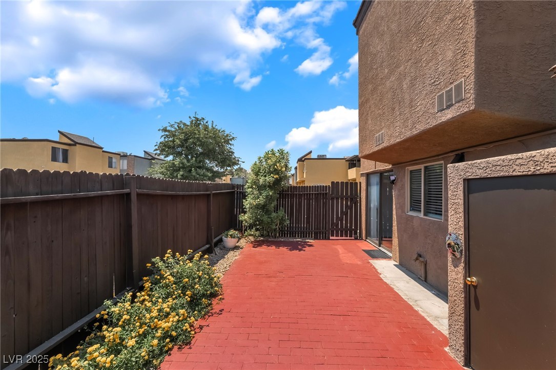 1467 Hialeah Drive C