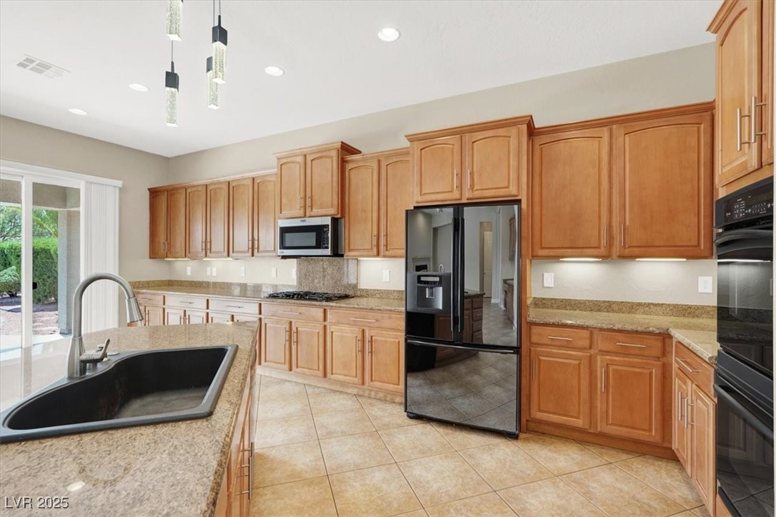 8517 Grand Palms Circle