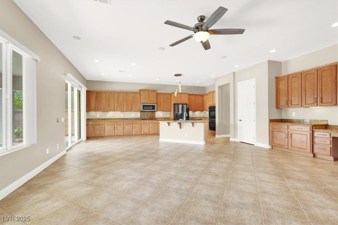 8517 Grand Palms Circle