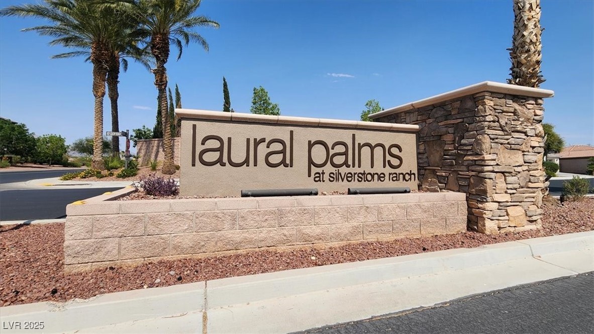 8517 Grand Palms Circle
