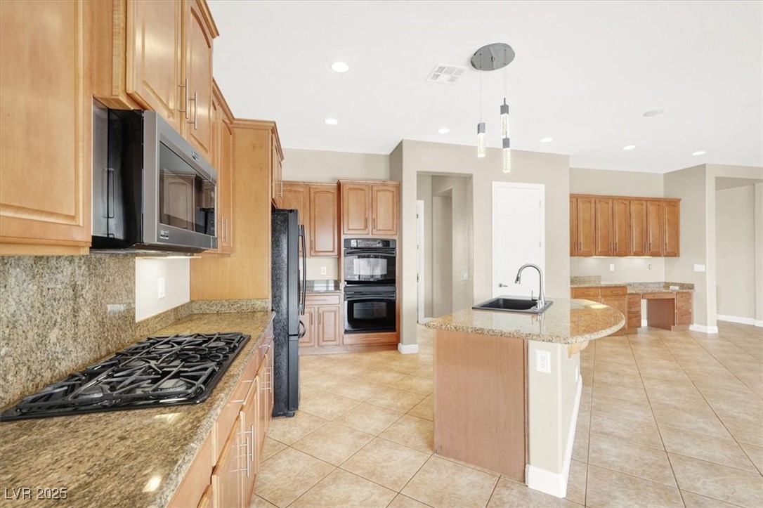 8517 Grand Palms Circle