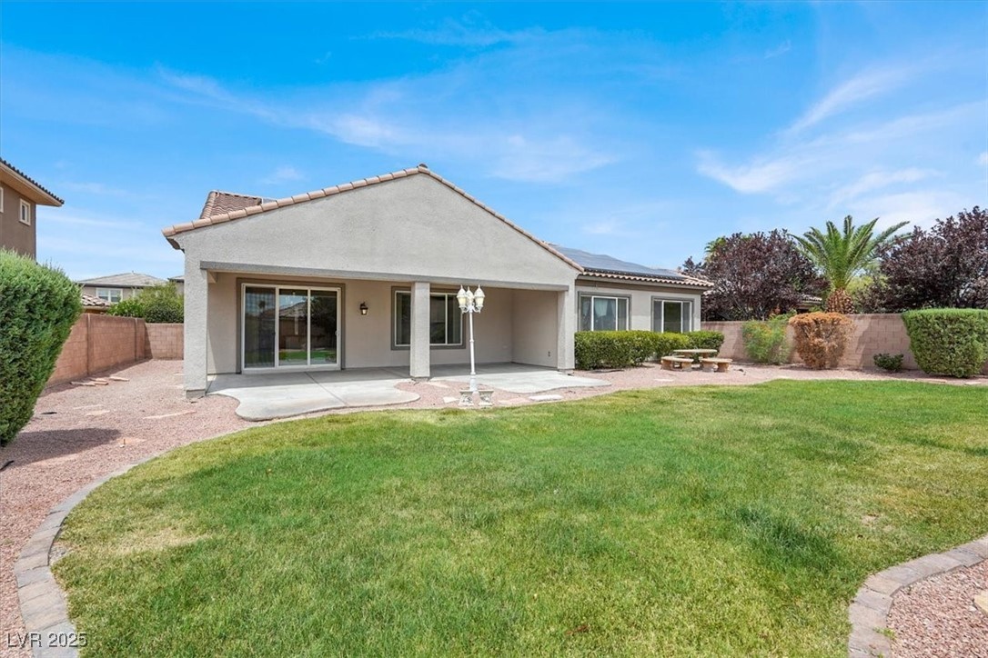 8517 Grand Palms Circle