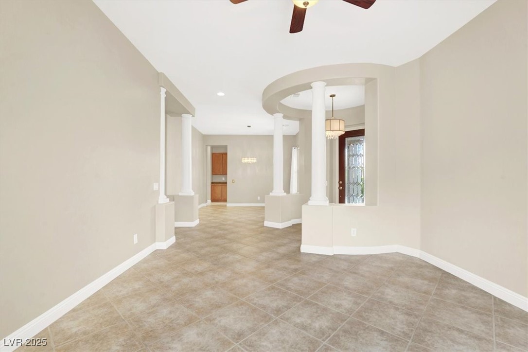 8517 Grand Palms Circle