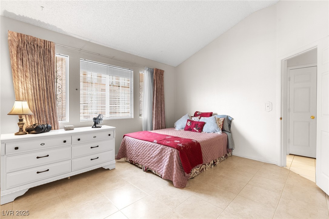 3008 Kennewick Drive