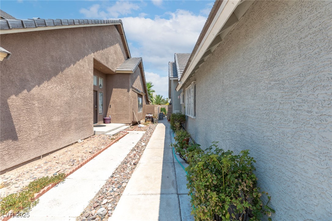 3008 Kennewick Drive