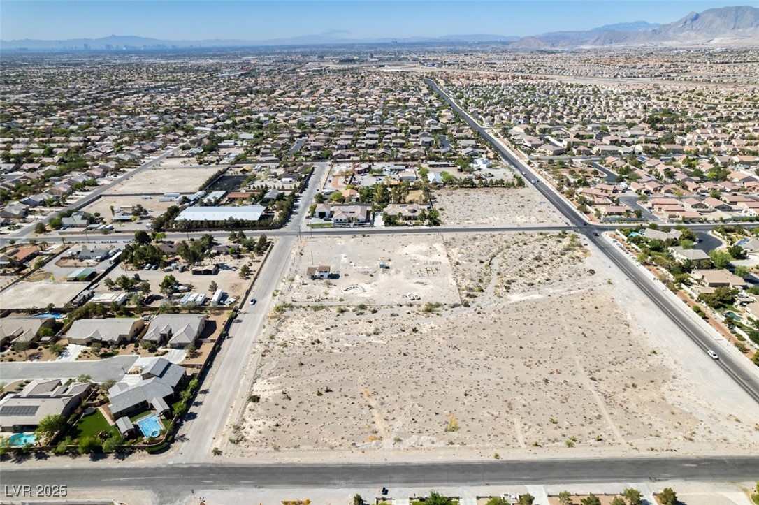 Maggie Ave