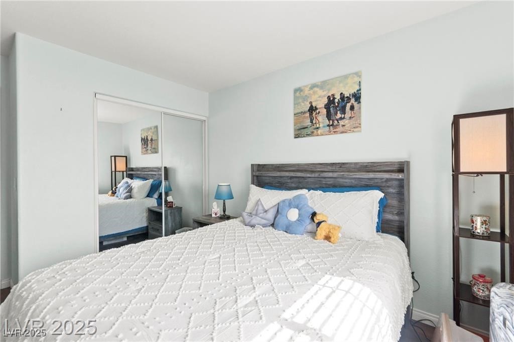 7032 Wonderberry Street