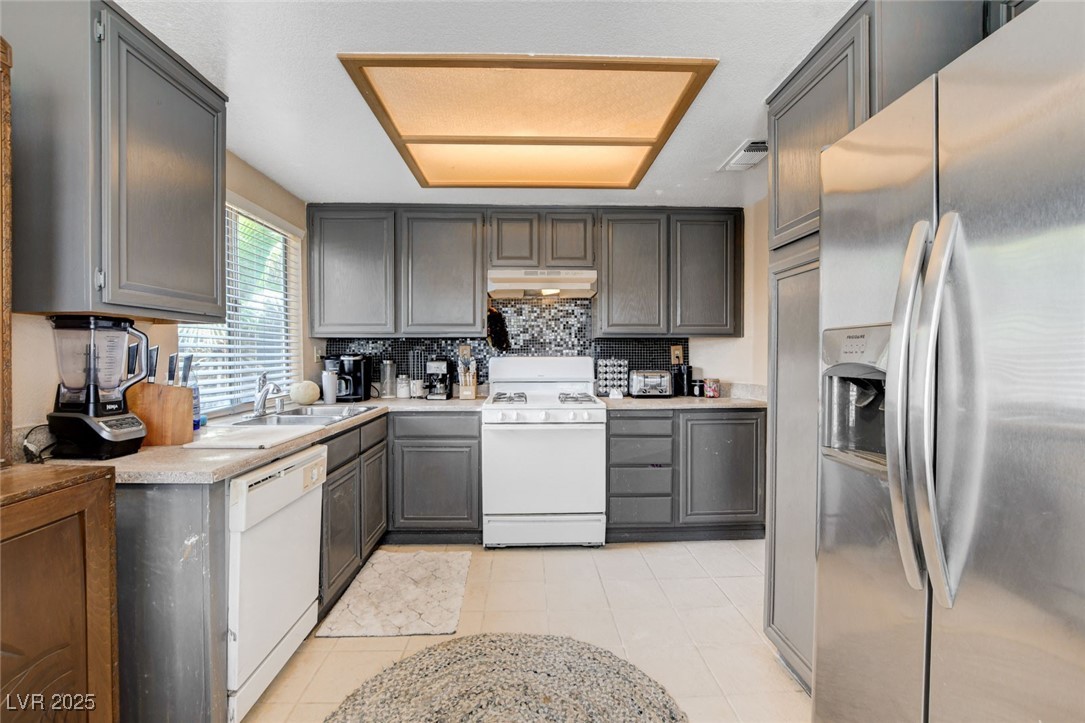 4409 Charneta Court