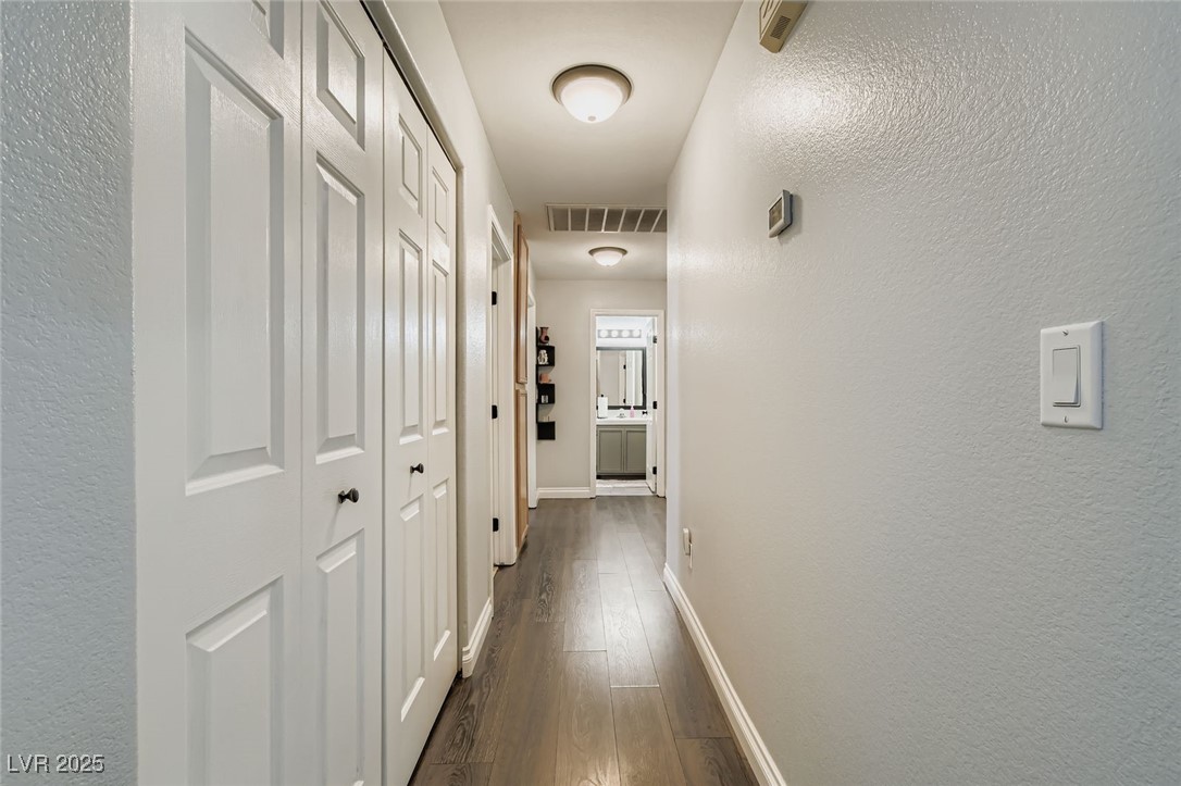 4001 Clove Tree Court