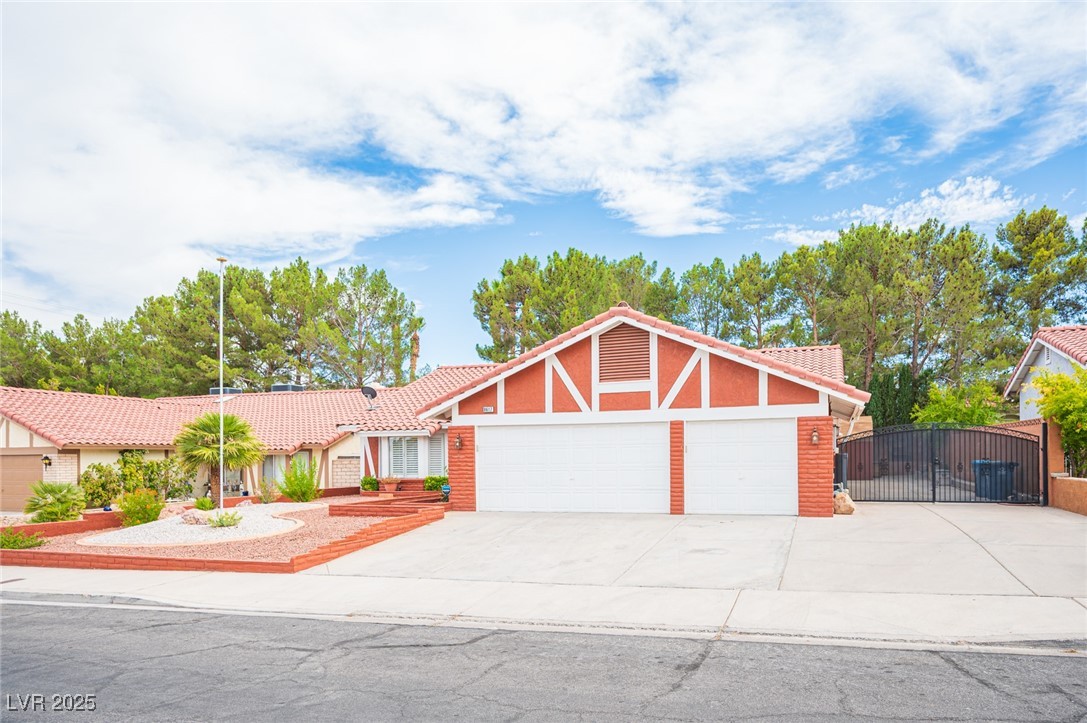 8617 Surtidor Drive