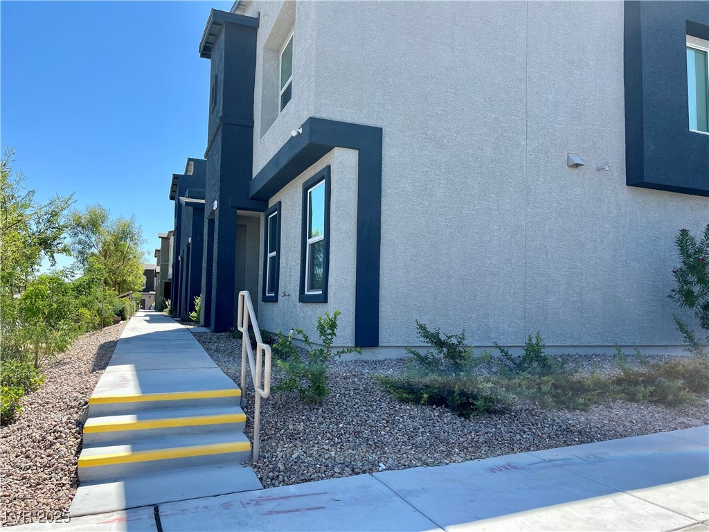 4862 Orchid Ridge Avenue