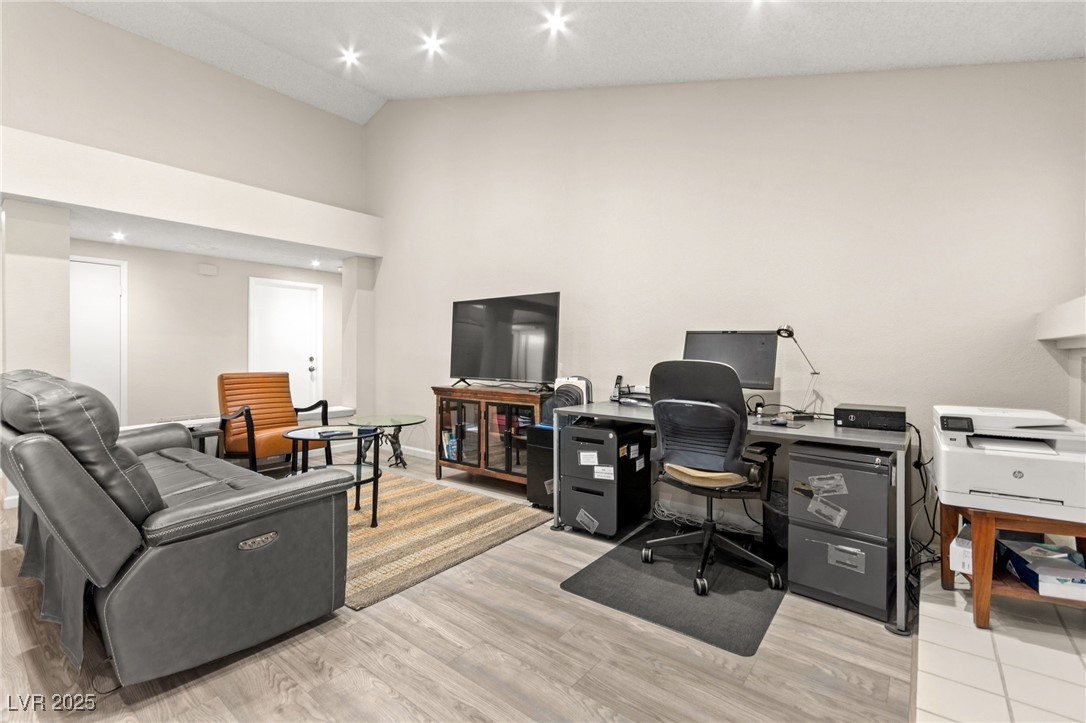 7951 Aspendale Drive