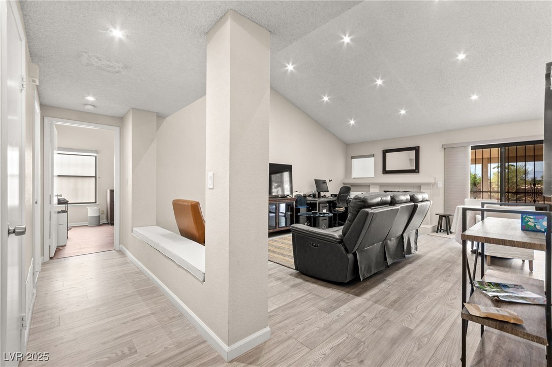 7951 Aspendale Drive