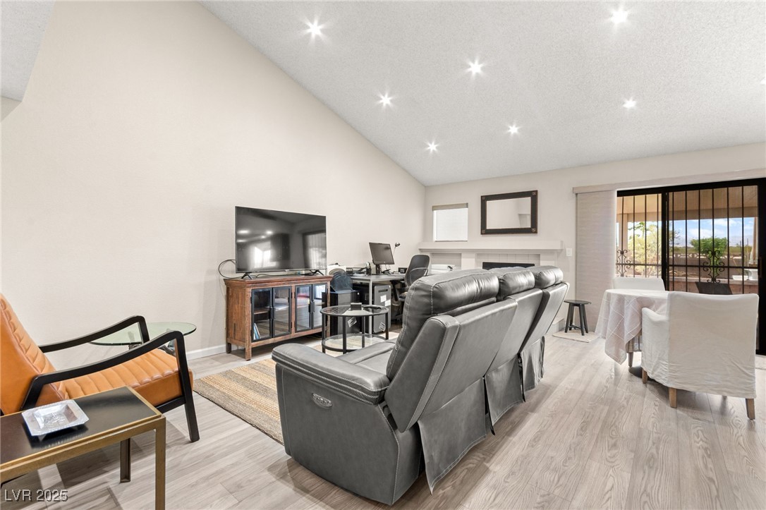 7951 Aspendale Drive