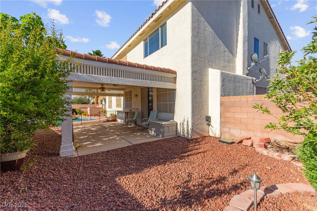 977 Courtney Valley Street