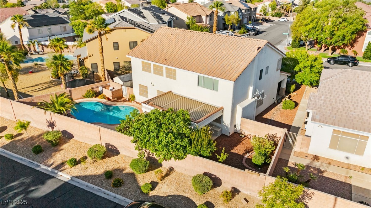 977 Courtney Valley Street