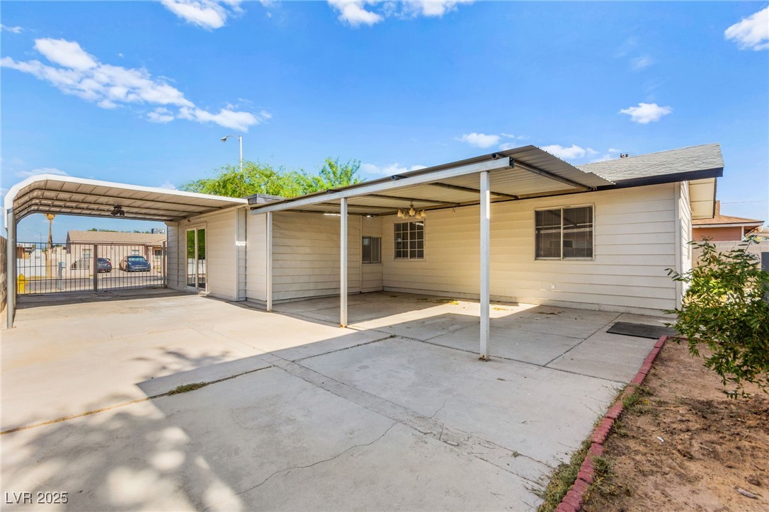 5285 Hillsboro Lane