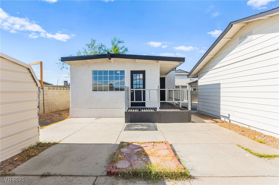 5285 Hillsboro Lane