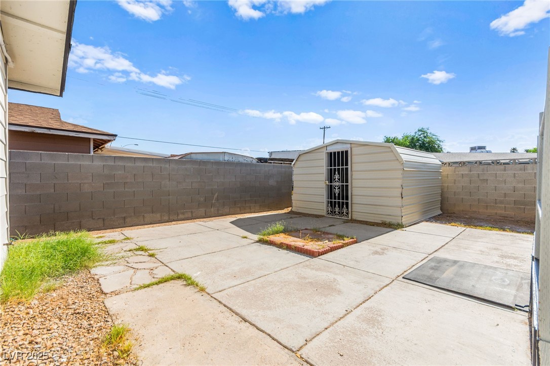5285 Hillsboro Lane