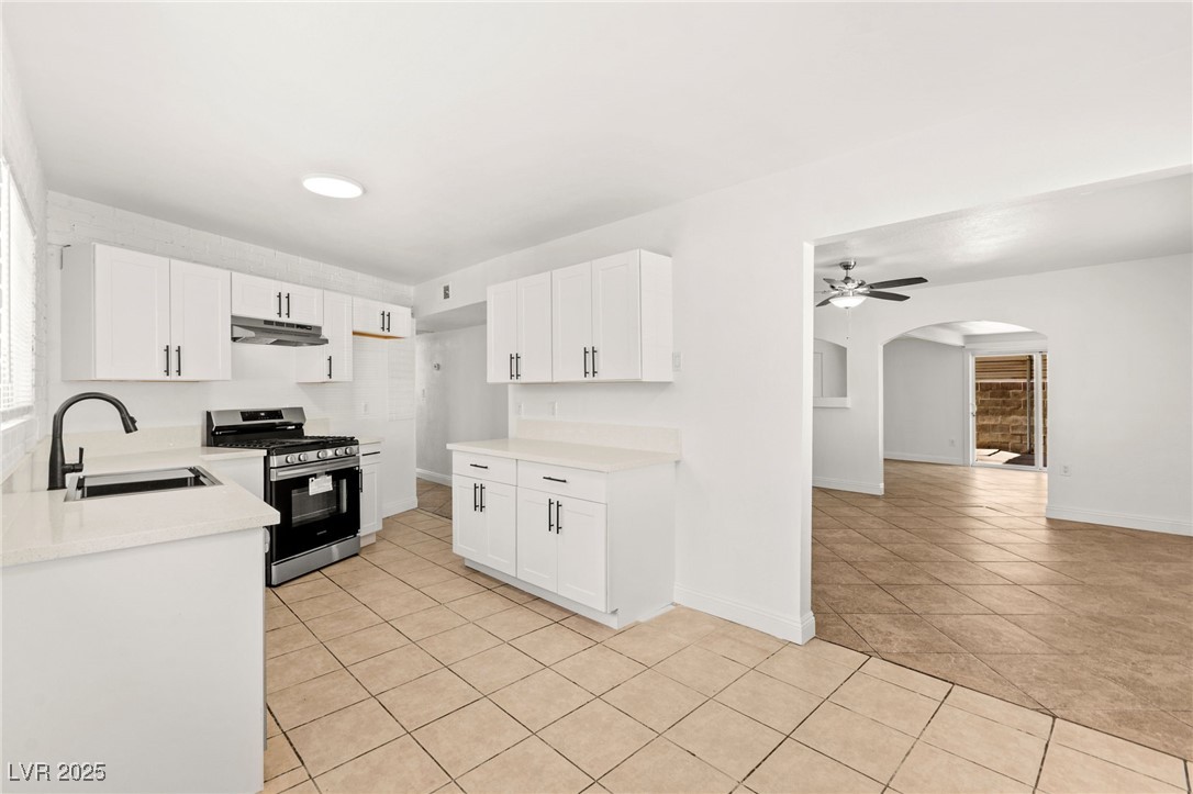 5285 Hillsboro Lane
