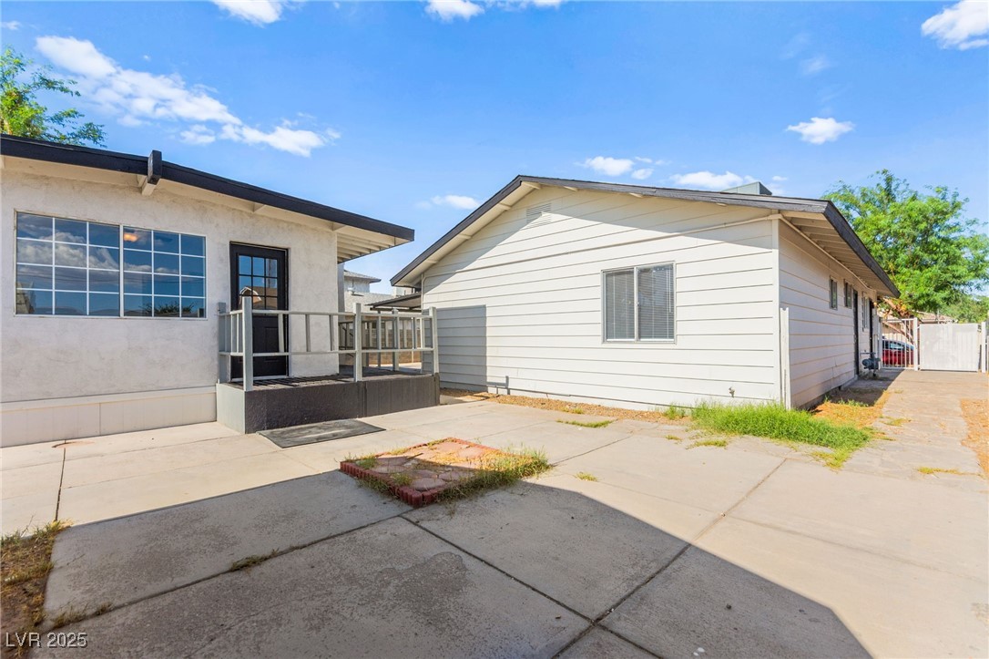 5285 Hillsboro Lane
