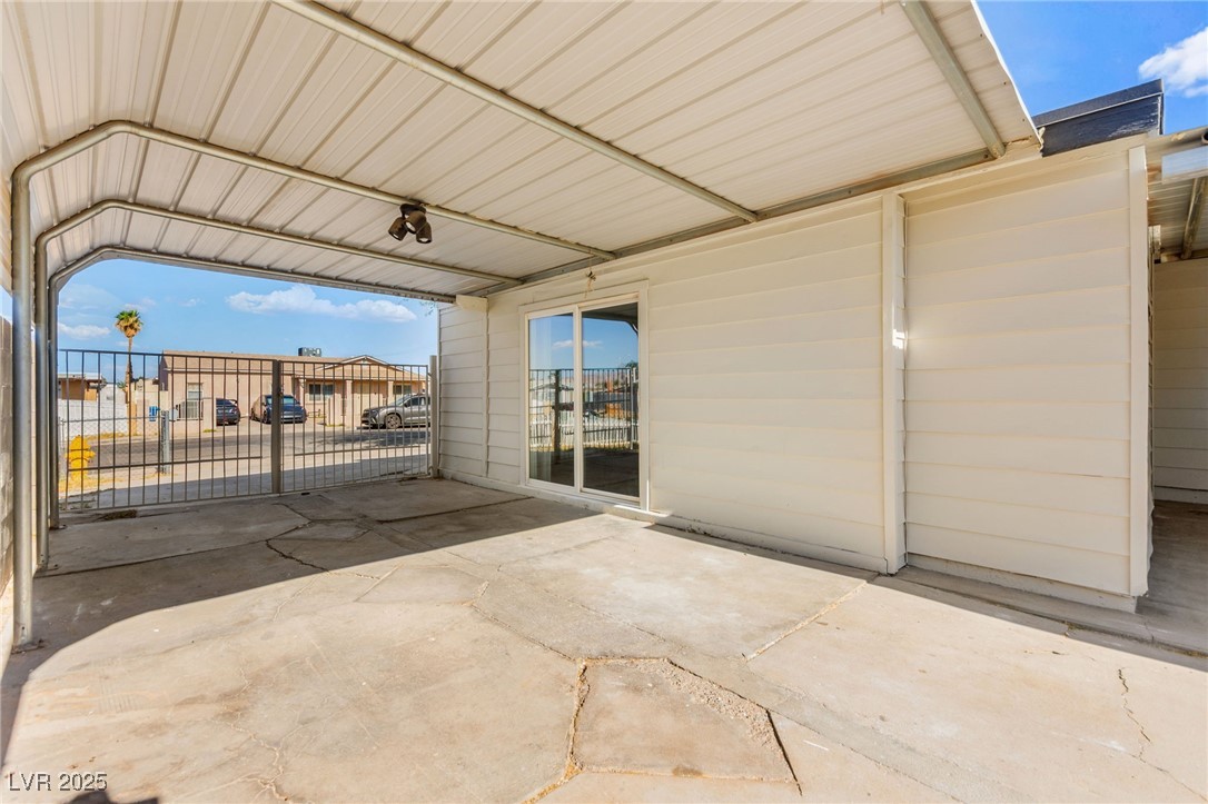 5285 Hillsboro Lane