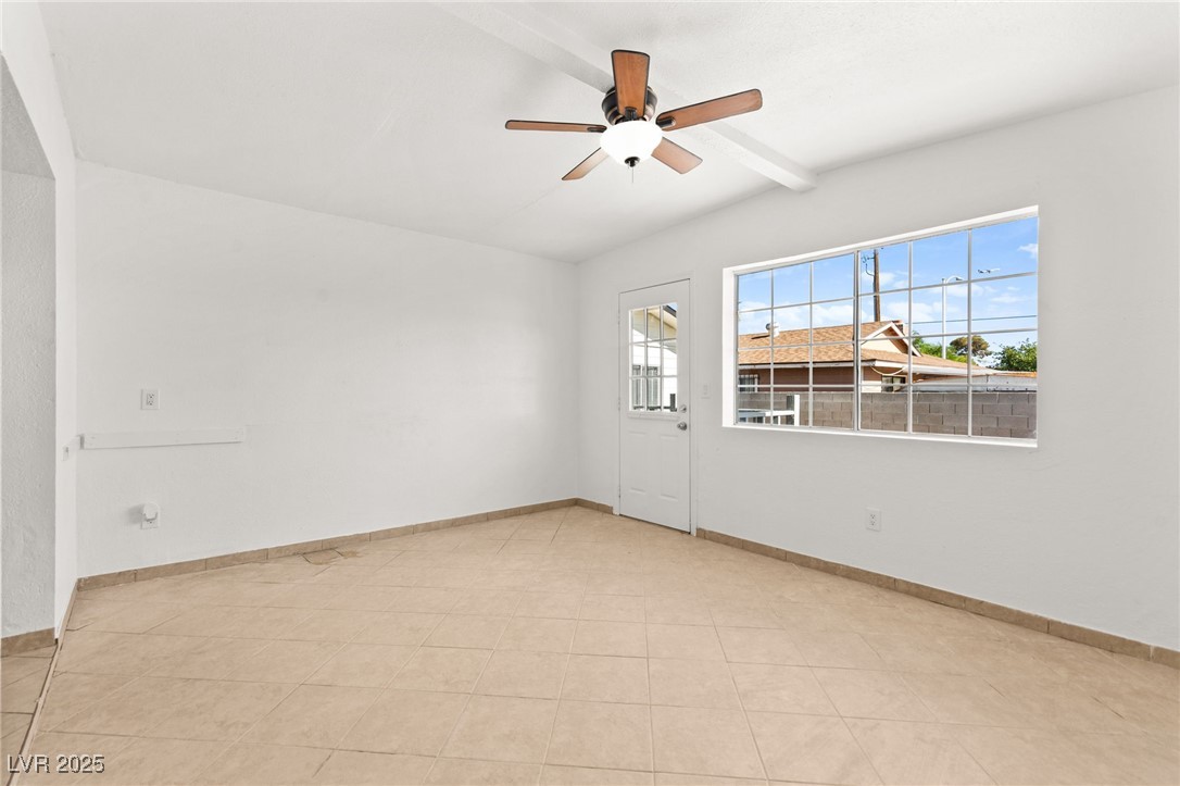 5285 Hillsboro Lane
