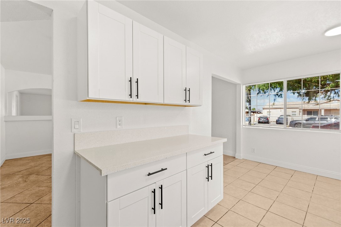 5285 Hillsboro Lane