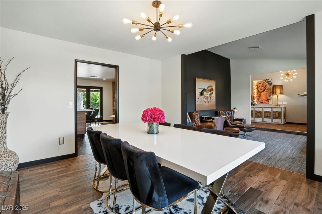 3219 South Torrey Pines Drive
