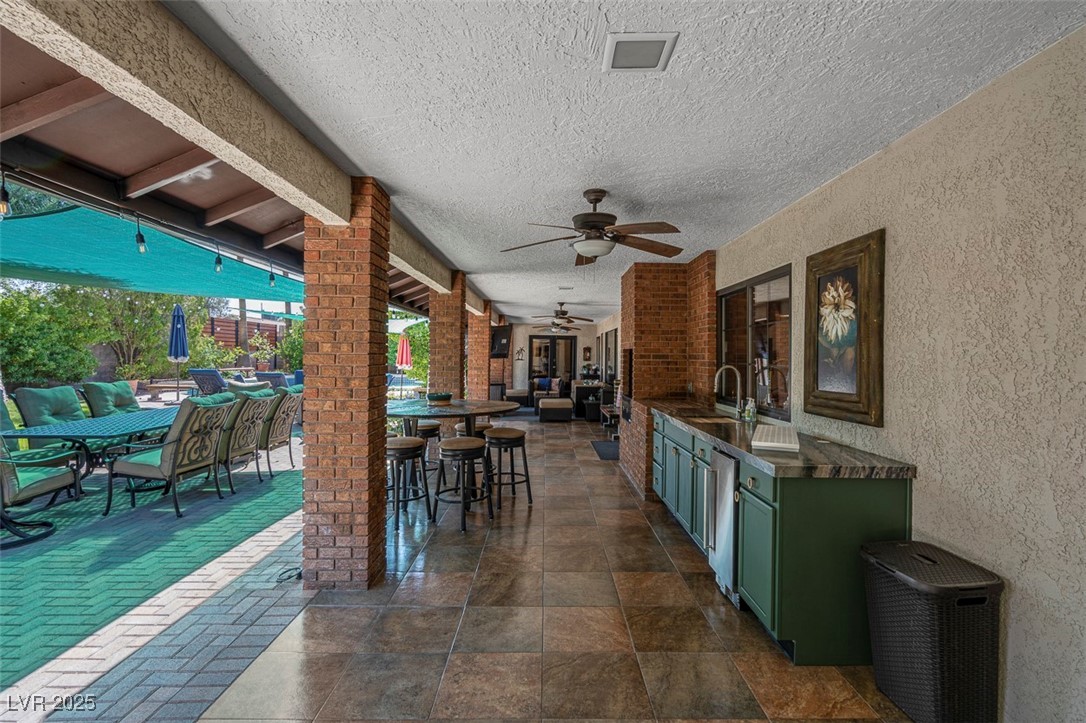3219 South Torrey Pines Drive