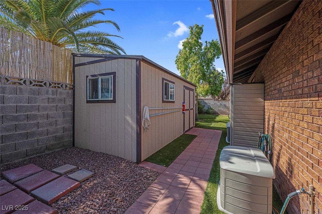 3219 South Torrey Pines Drive