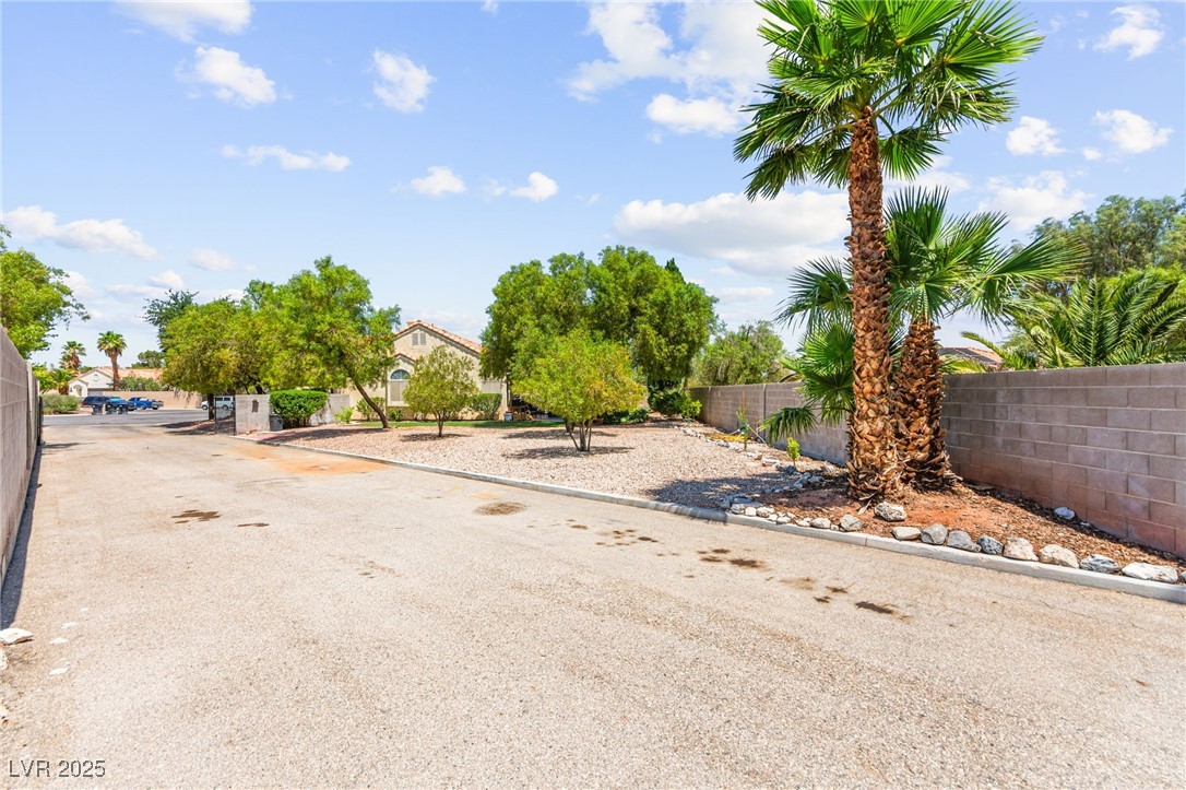 3806 Passionfruit Street