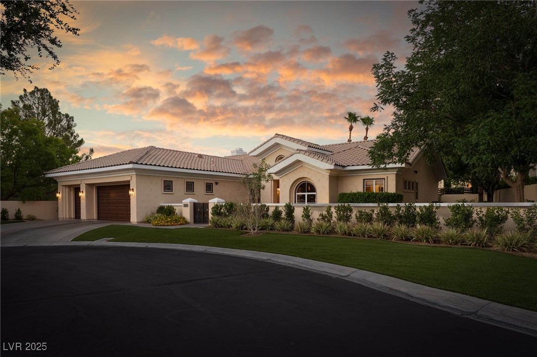 9004 Rolling Knoll Court