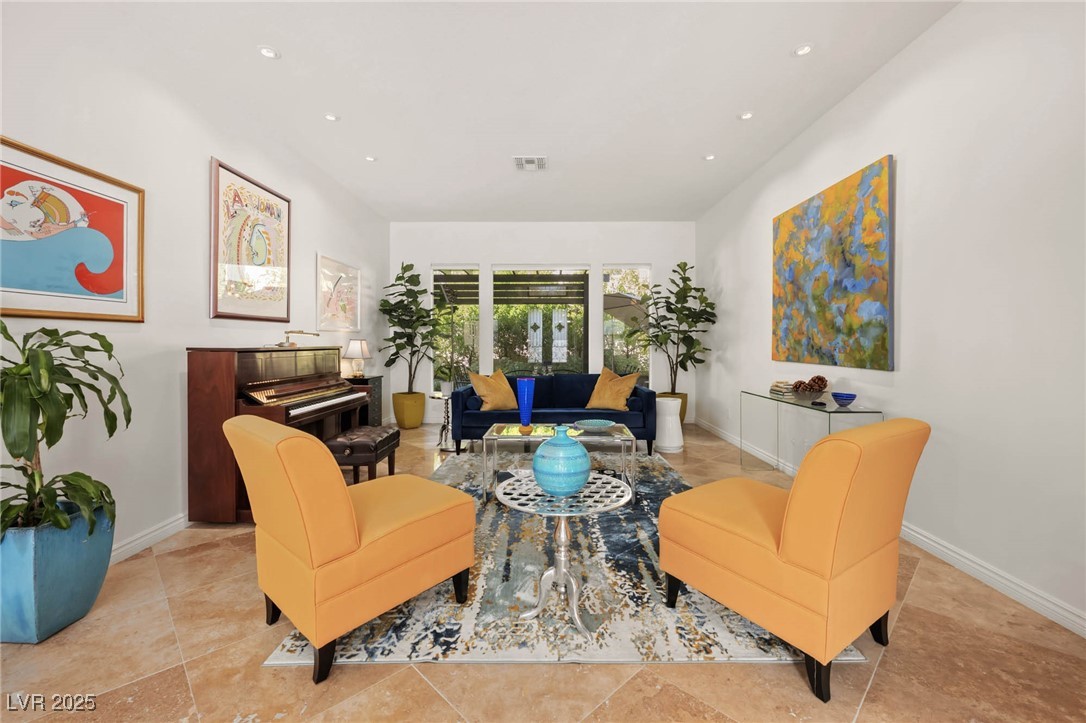 9004 Rolling Knoll Court