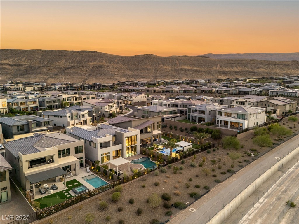 5201 Fading Sunset Drive