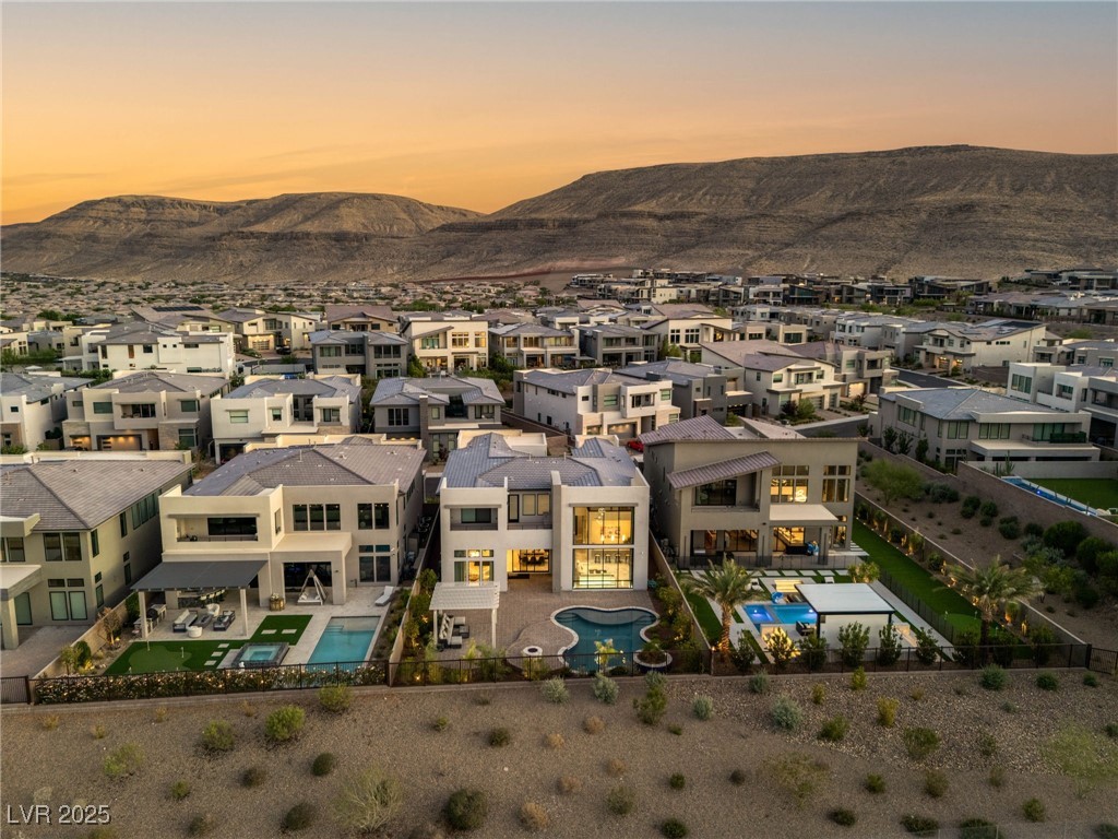 5201 Fading Sunset Drive