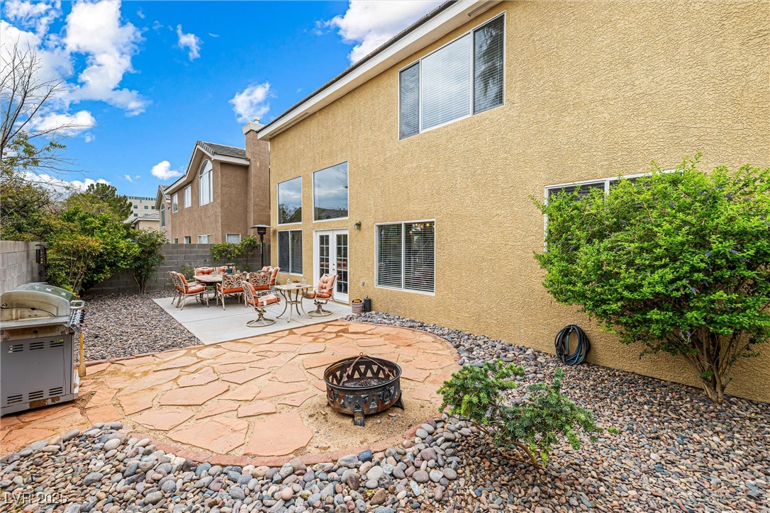 10212 Via Roma Place
