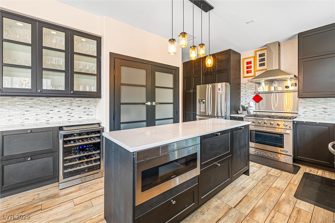 10212 Via Roma Place
